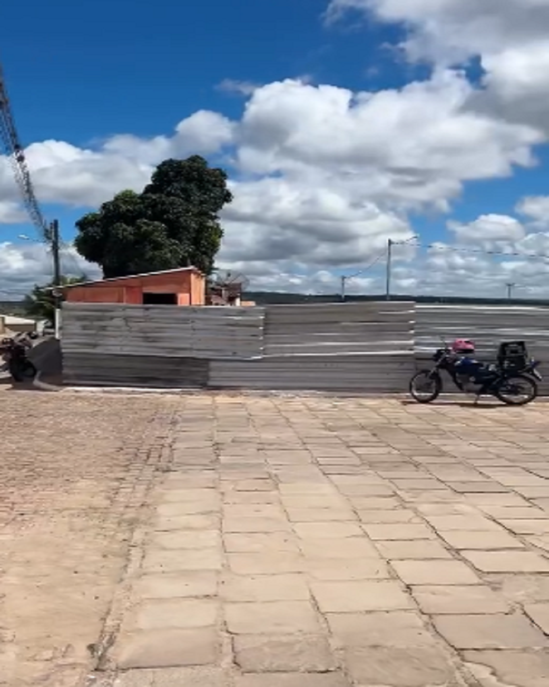 Polêmica em Miguel Calmon: alguns moradores organizam abaixo-assinado contra localização do Centro Municipal de Velórios.